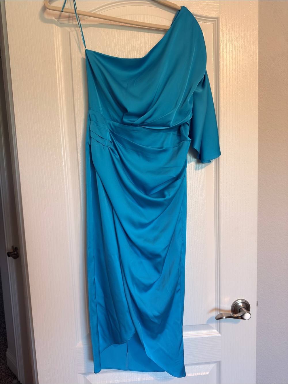 DO+BE One-Shoulder Turquoise Draped Midi Dress